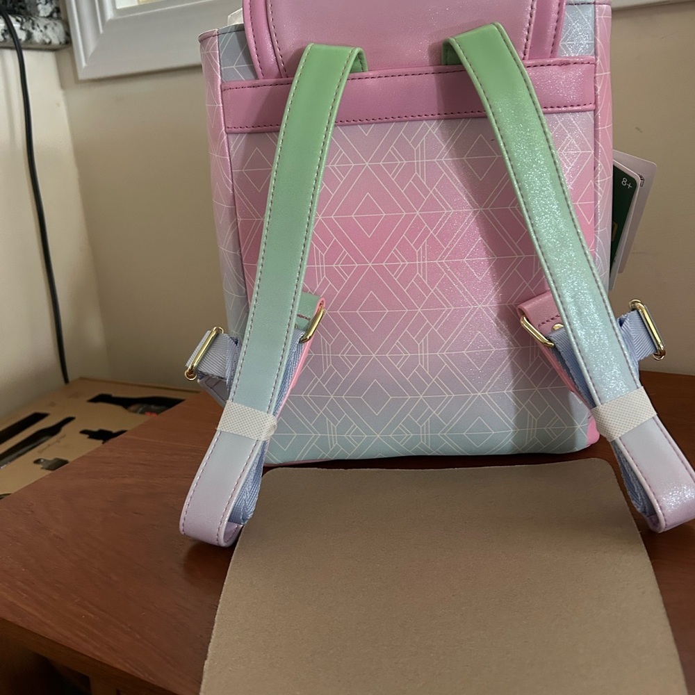 ✨💜💖Loungefly Wicked Iridescent Ombre Mini Backpack💖💜✨ - Picture 5 of 10